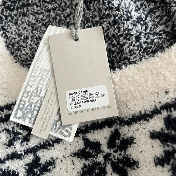 Barefoot Dreams - NWT Cozychic Seaside Crew Neck Sweater Cream Fair Isle Sz M - Picture 7 of 7